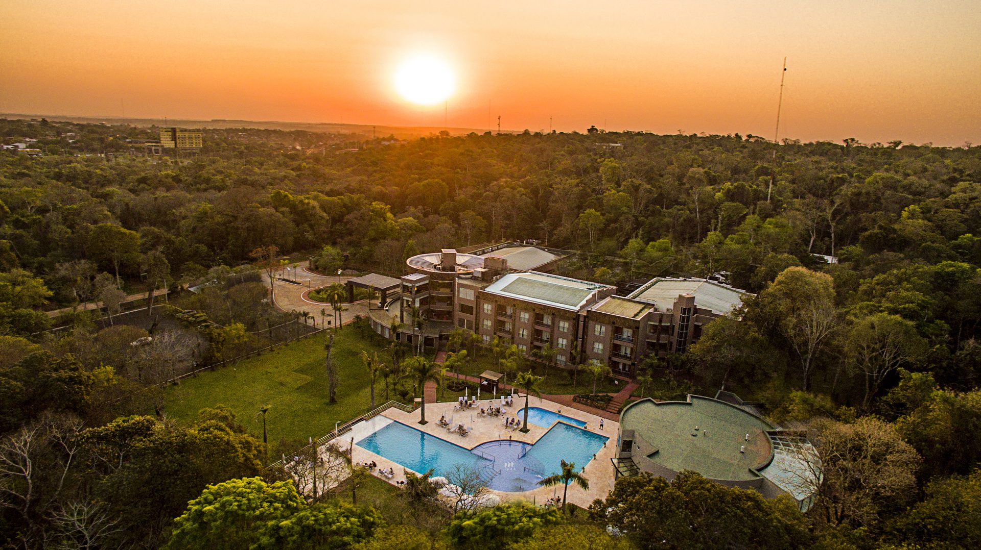 Pôr do sol no Falls Iguazú